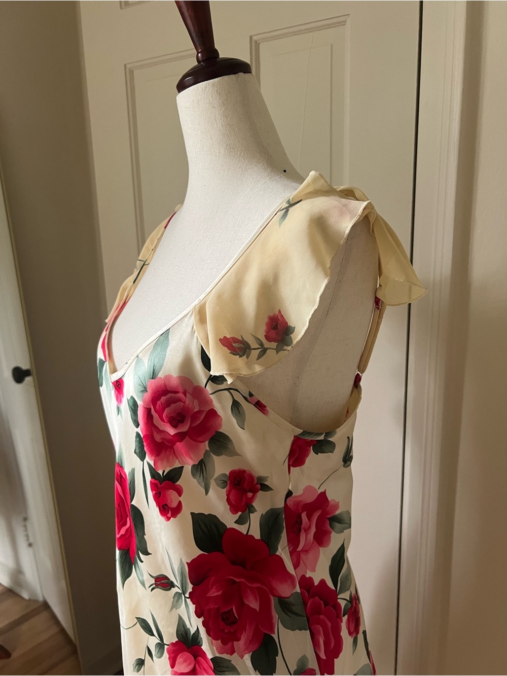 Stunning Vintage Robe and Slip Set - Picture 3 of 7